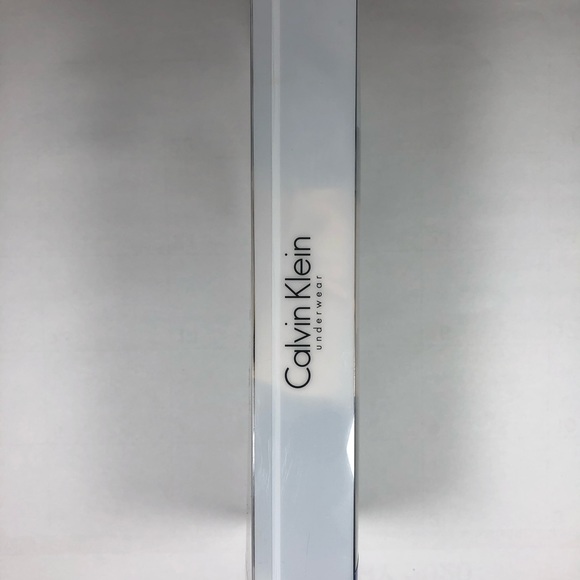 Calvin Klein 3-Pack Seamless Bikini - Picture 3 of 3